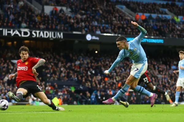 Kemenangan Manchester City bangkit dari ketertinggalan untuk mengalahkan rivalnya Manchester United 3-1