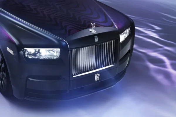 Rolls Royce sedang mengembangkan pabriknya produksi mobil