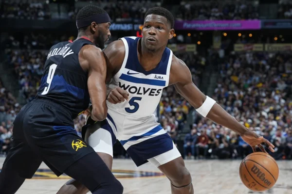 Minnesota Timberwolves kembali mengejutkan Denver Nuggets untuk memimpin seri 2-0