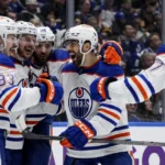 Edmonton Oilers mengalahkan Vancouver Canucks 3-2 di Game 7 untuk melaju ke Final