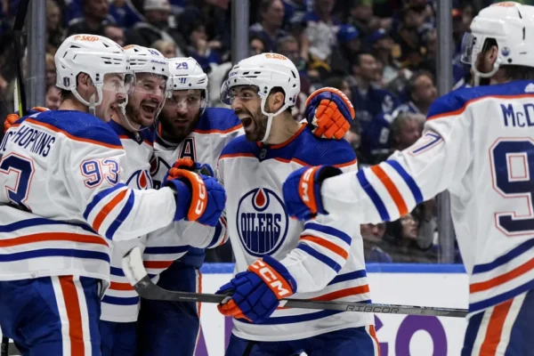 Edmonton Oilers mengalahkan Vancouver Canucks 3-2 di Game 7 untuk melaju ke Final