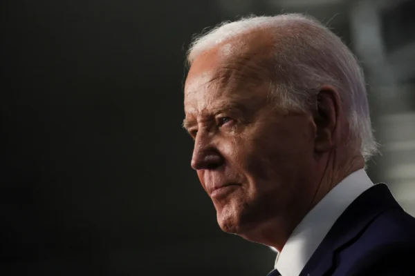 Partai Demokrat di Senat negara bagian yang masih berayun rekor Biden