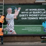 Protes iklan menargetkan citra Wimbledon karena hubungannya dengan Barclays